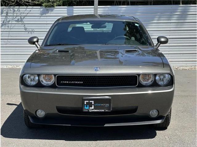 2010 Dodge Challenger SE