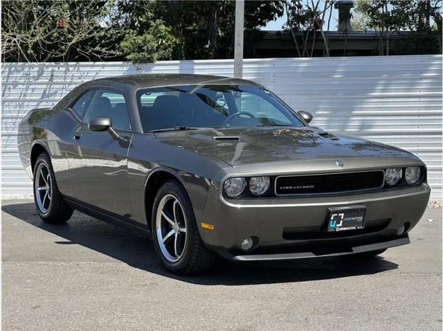 2010 Dodge Challenger SE