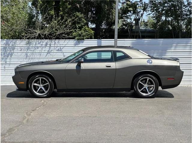 2010 Dodge Challenger SE