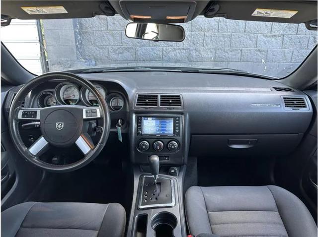 2010 Dodge Challenger SE