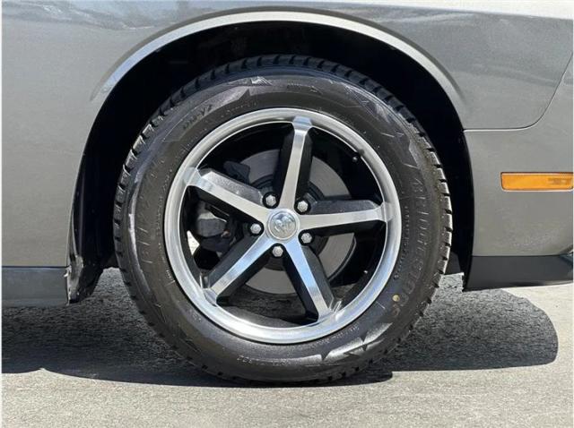 2010 Dodge Challenger SE