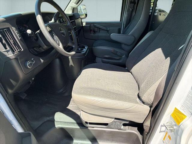 2024 GMC Savana Cargo RWD 2500 Regular Wheelbase Work Van