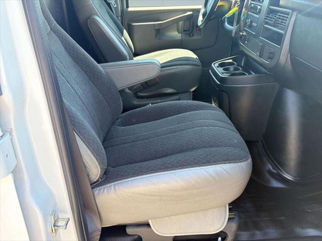 2024 GMC Savana Cargo RWD 2500 Regular Wheelbase Work Van
