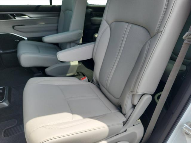 2026 Jeep Grand Wagoneer L 4x2