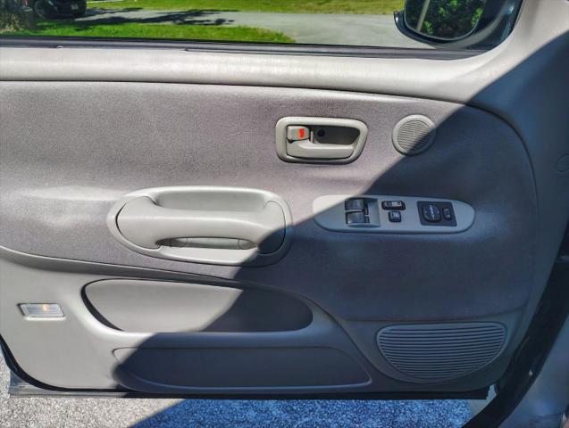 2004 Toyota Tundra SR5