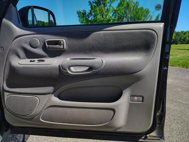 2004 Toyota Tundra SR5