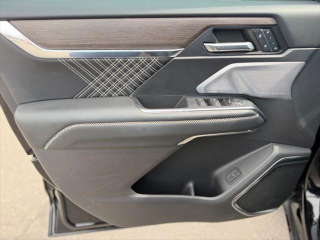 2024 GMC Acadia FWD Denali