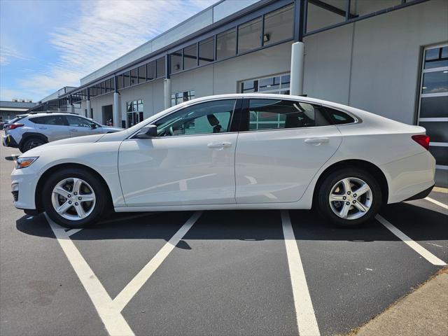 2022 Chevrolet Malibu FWD LS