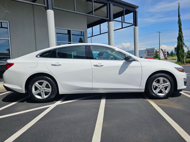 2022 Chevrolet Malibu FWD LS