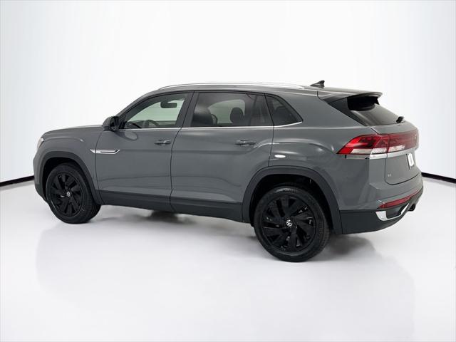 2026 Volkswagen Atlas Cross Sport SE with Technology