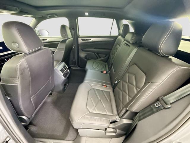 2026 Volkswagen Atlas Cross Sport SE with Technology