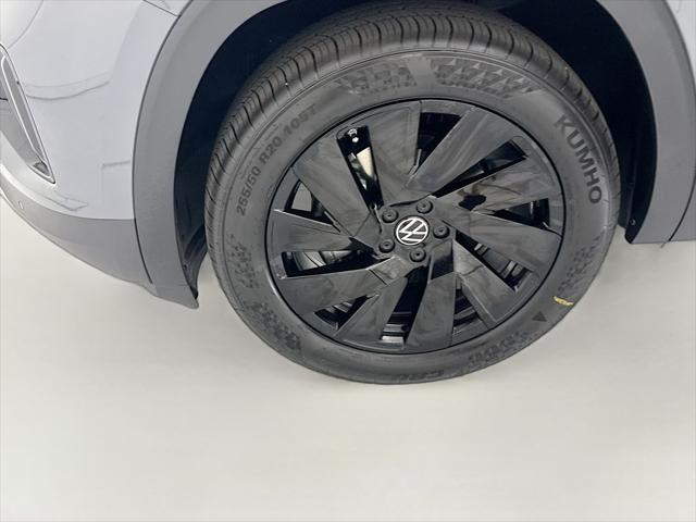2026 Volkswagen Atlas Cross Sport SE with Technology