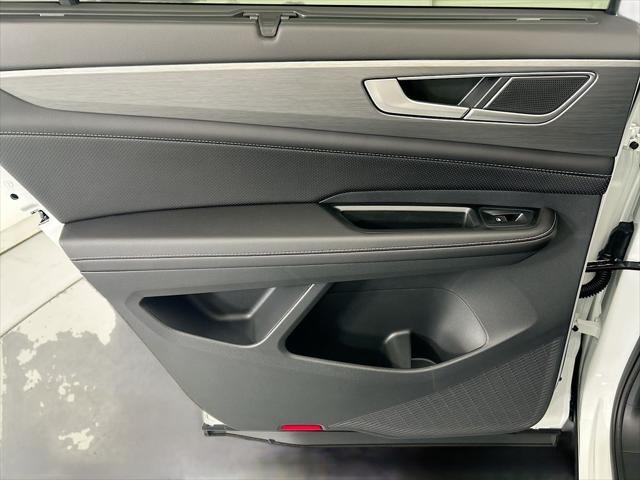 2026 Volkswagen Atlas Cross Sport SE with Technology
