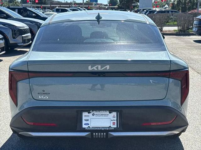 2026 Kia K4 LXS