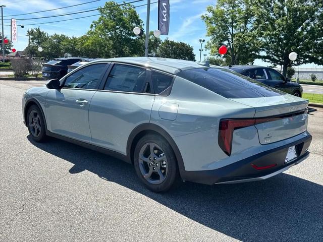 2026 Kia K4 LXS