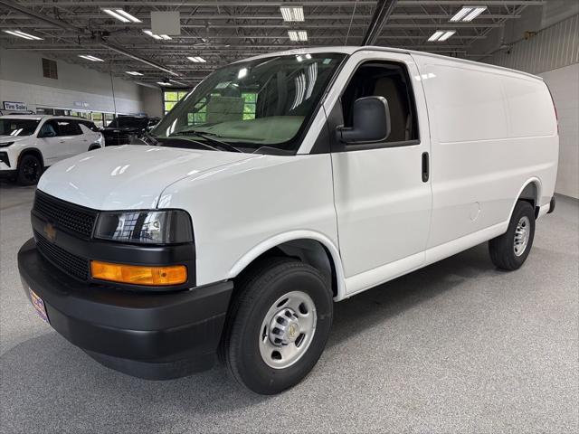 2026 Chevrolet Express Cargo Van 2500 Regular Wheelbase, WT, RWD