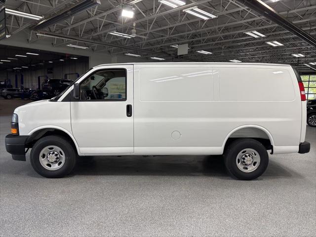 2026 Chevrolet Express Cargo Van 2500 Regular Wheelbase, WT, RWD