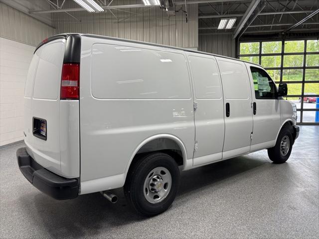 2026 Chevrolet Express Cargo Van 2500 Regular Wheelbase, WT, RWD