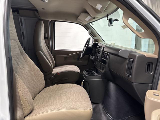 2026 Chevrolet Express Cargo Van 2500 Regular Wheelbase, WT, RWD