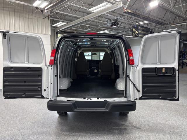 2026 Chevrolet Express Cargo Van 2500 Regular Wheelbase, WT, RWD