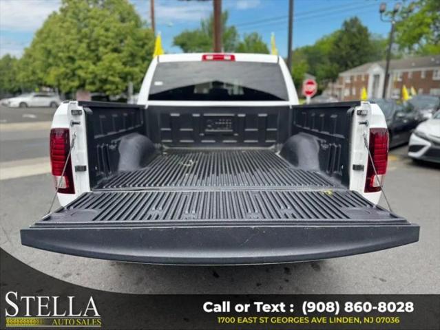 2024 Ram 1500 Classic Warlock Crew Cab 4x4 5'7" Box