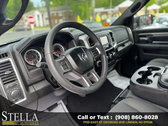 2024 Ram 1500 Classic Warlock Crew Cab 4x4 5'7" Box