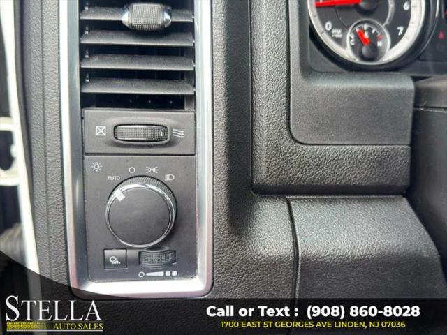 2024 Ram 1500 Classic Warlock Crew Cab 4x4 5'7" Box