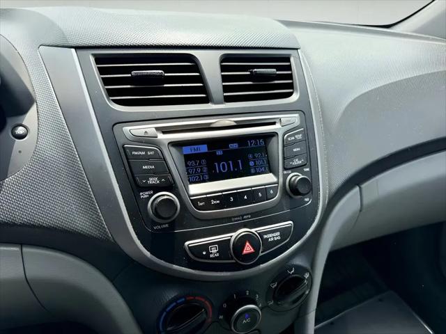 2017 Hyundai Accent SE