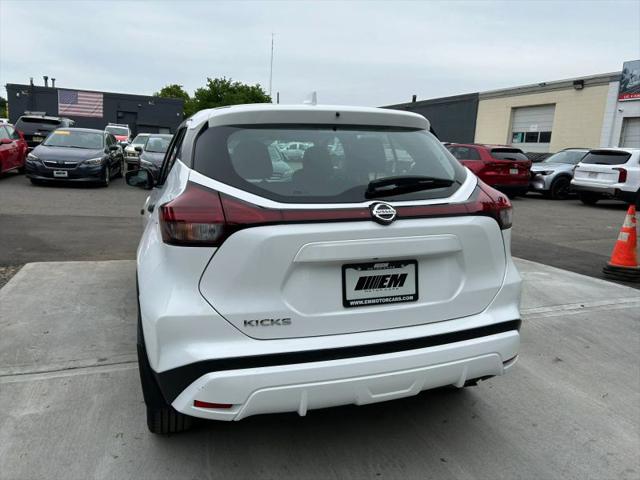 2021 Nissan Kicks S Xtronic CVT