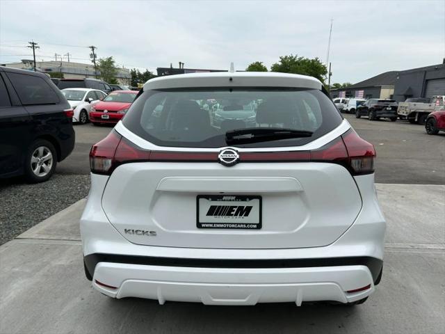 2021 Nissan Kicks S Xtronic CVT