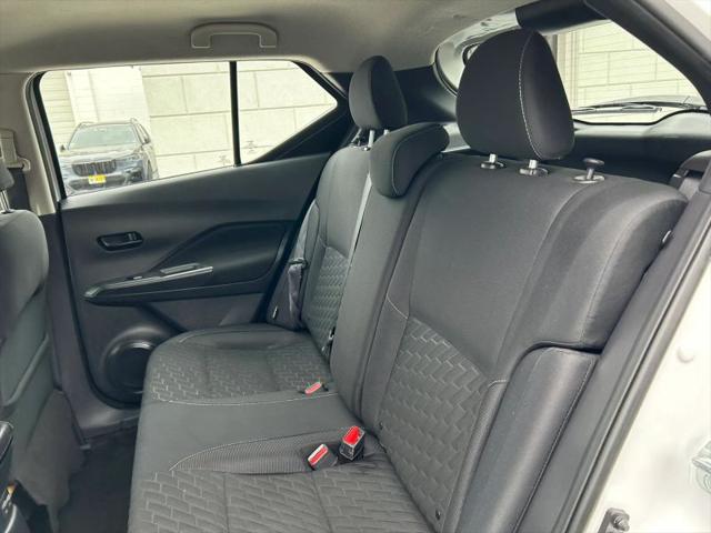 2021 Nissan Kicks S Xtronic CVT