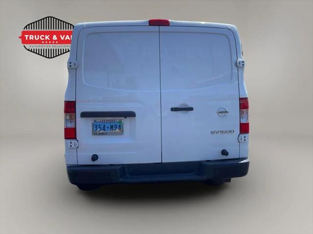 2020 Nissan 1500 SV Standard Roof V6