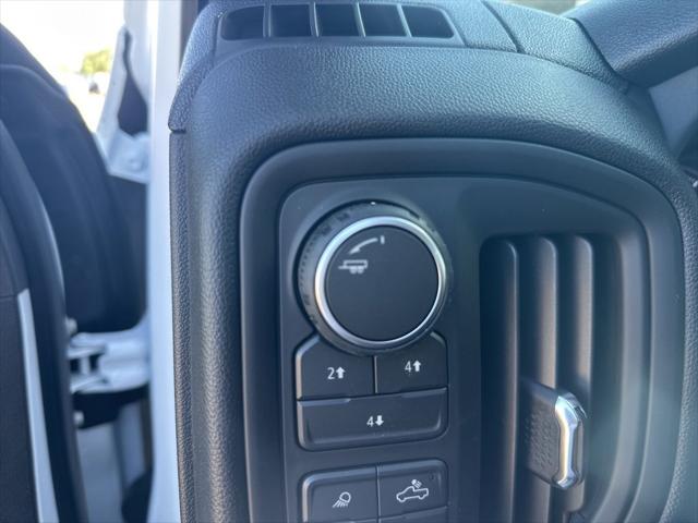 2026 Chevrolet Silverado 2500HD Crew Cab, Long Bed, Custom, 4WD
