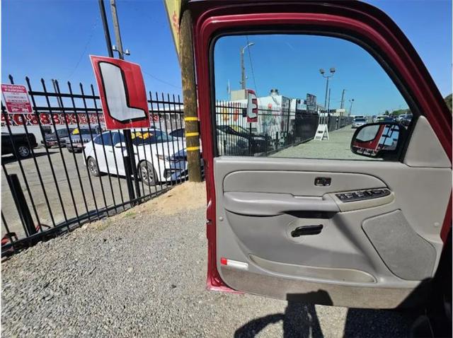 2005 GMC Yukon SLE