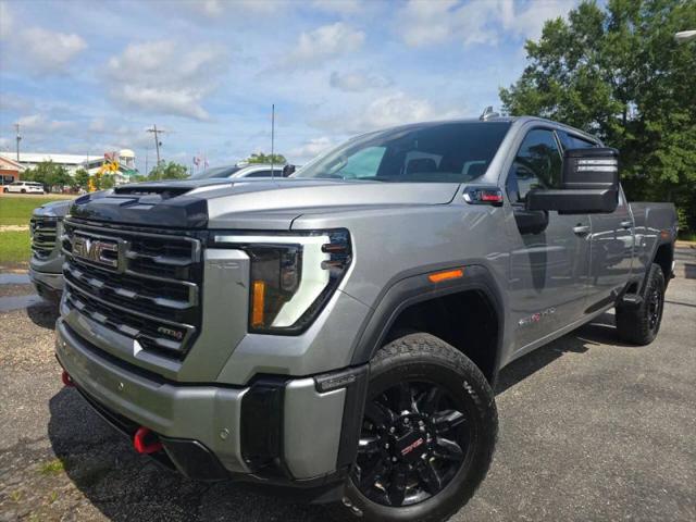 2025 GMC Sierra 2500HD 4WD Crew Cab Standard Bed AT4