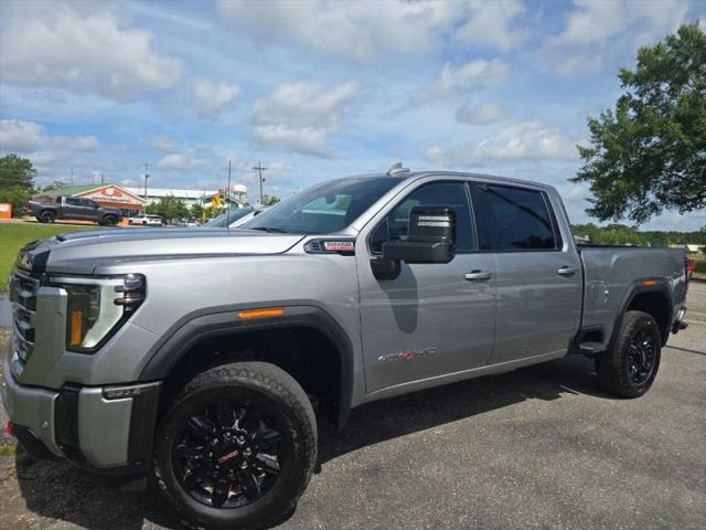 2025 GMC Sierra 2500HD 4WD Crew Cab Standard Bed AT4