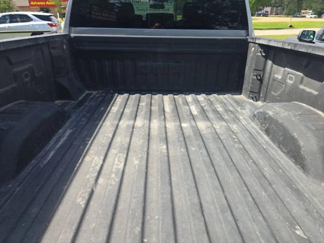 2025 GMC Sierra 2500HD 4WD Crew Cab Standard Bed AT4