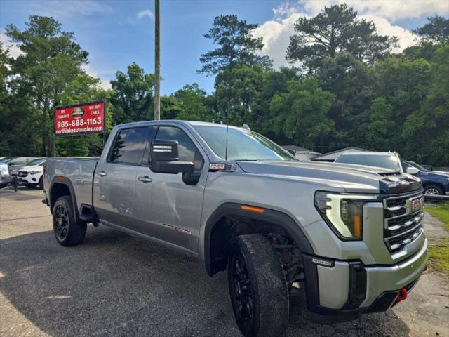 2025 GMC Sierra 2500HD 4WD Crew Cab Standard Bed AT4