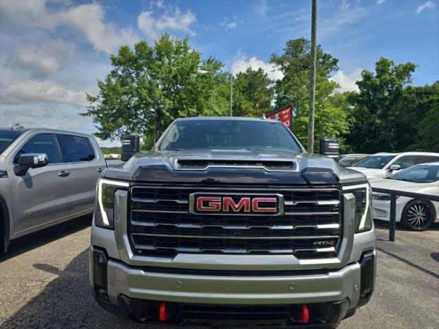 2025 GMC Sierra 2500HD 4WD Crew Cab Standard Bed AT4