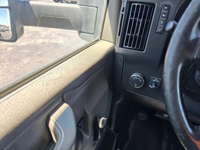2020 Chevrolet Express Cutaway Work Van