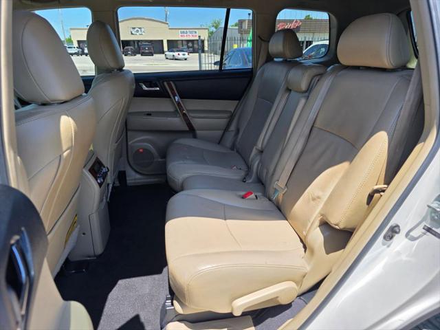 2013 Toyota Highlander Limited V6