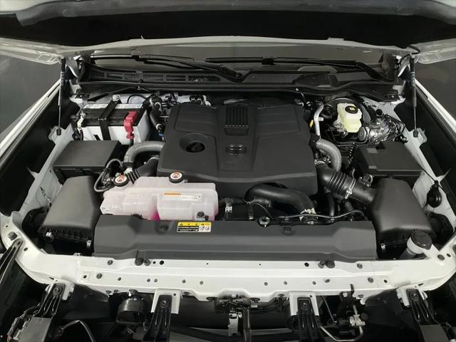 2026 Toyota Tundra SR5 CrewMax 5.5' Bed