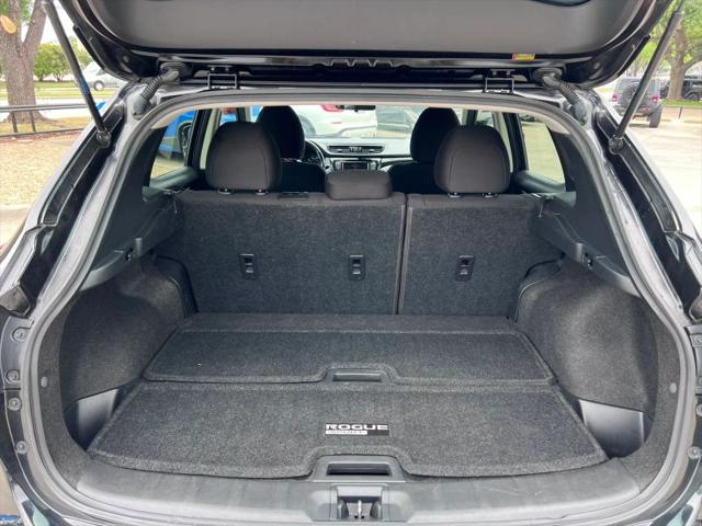 2021 Nissan Rogue Sport SV FWD Xtronic CVT