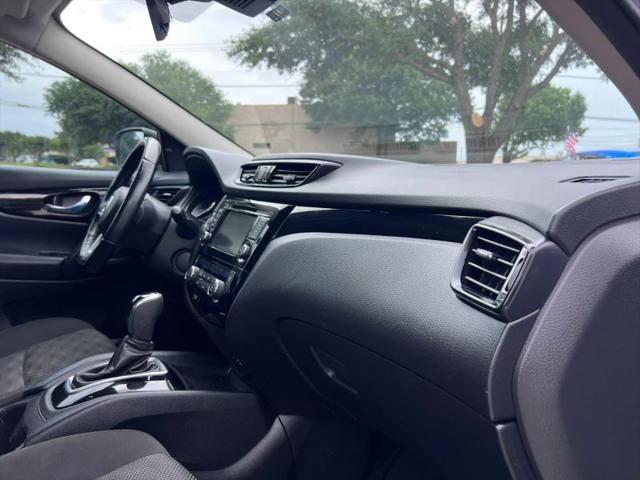 2021 Nissan Rogue Sport SV FWD Xtronic CVT
