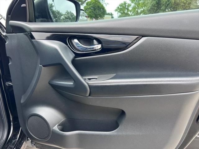2021 Nissan Rogue Sport SV FWD Xtronic CVT