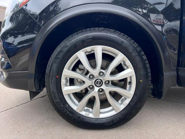 2021 Nissan Rogue Sport SV FWD Xtronic CVT