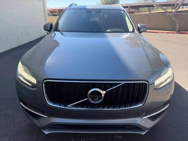 2016 Volvo XC90 T6 Momentum