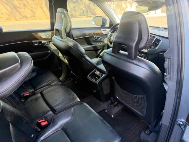 2016 Volvo XC90 T6 Momentum