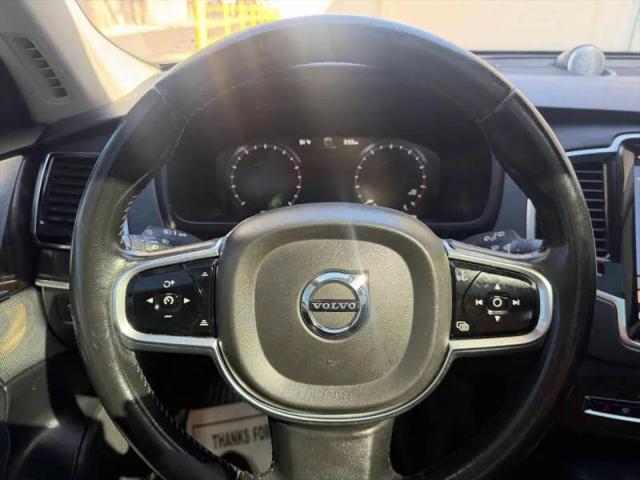 2016 Volvo XC90 T6 Momentum