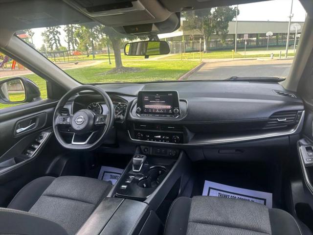 2024 Nissan Rogue SV FWD